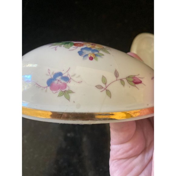 Shackman Floral, Gold Trimmed Porcelain Egg Shaped Trinket Box, Japan - Picture 2 of 6